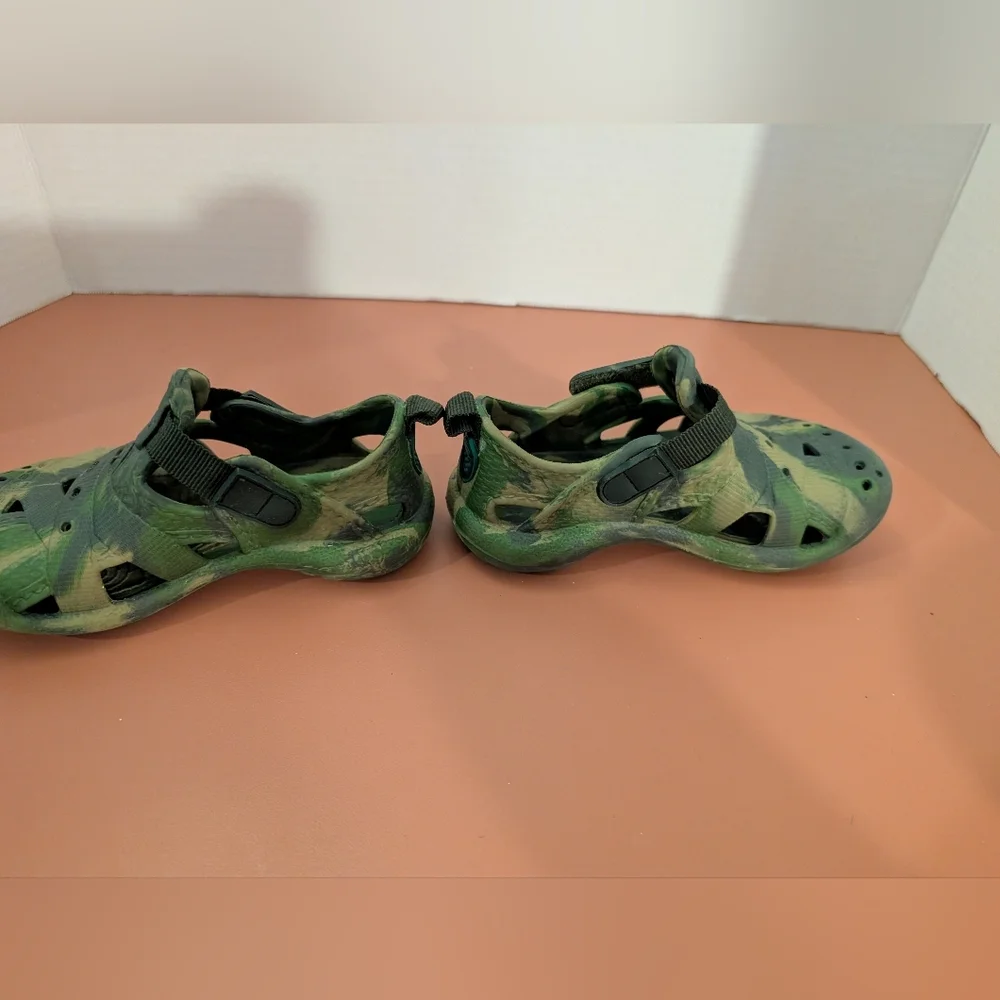 Skechers good pre